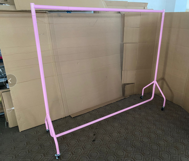 5ft pink clothes rail
